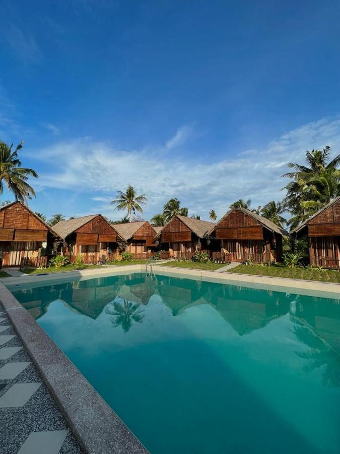 Nipoh Beach Cottage Kijal Esterno foto